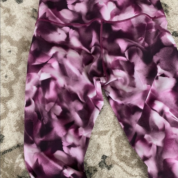 Lululemon leggings - Picture 2 of 3